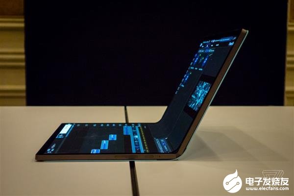 Intel展示一款折叠屏概念PC 将拥有更好的沉浸感体验