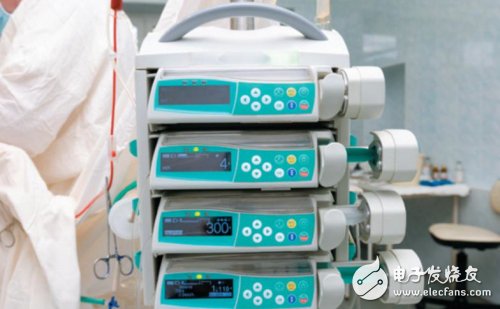 输液泵等现代医疗设备需要符合严格医用材料安全标准的紧凑型传感器