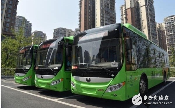 泸州新能源公交车再增15辆  推广总量达100辆