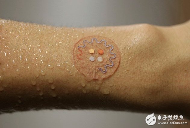 超薄可穿戴设备！“皮肤贴片”能凭汗水读出你的健康数据