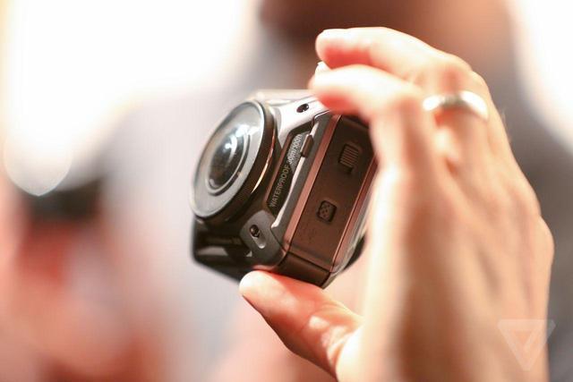 尼康发布首款运动相机