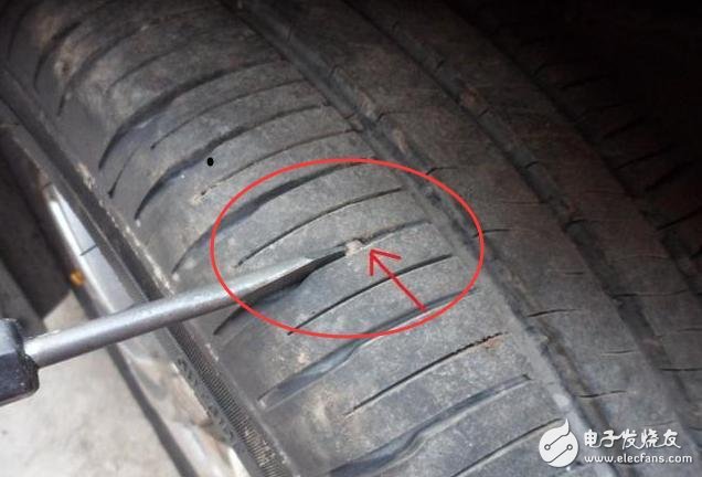 论汽车安全与保养：轮胎夹缝中的小石头，要不要抠掉？